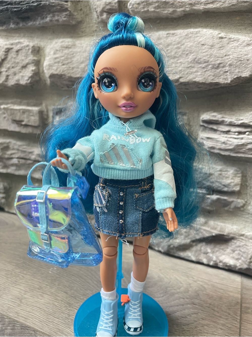 Rainbow hi junior high Skyler Bradshaw doll